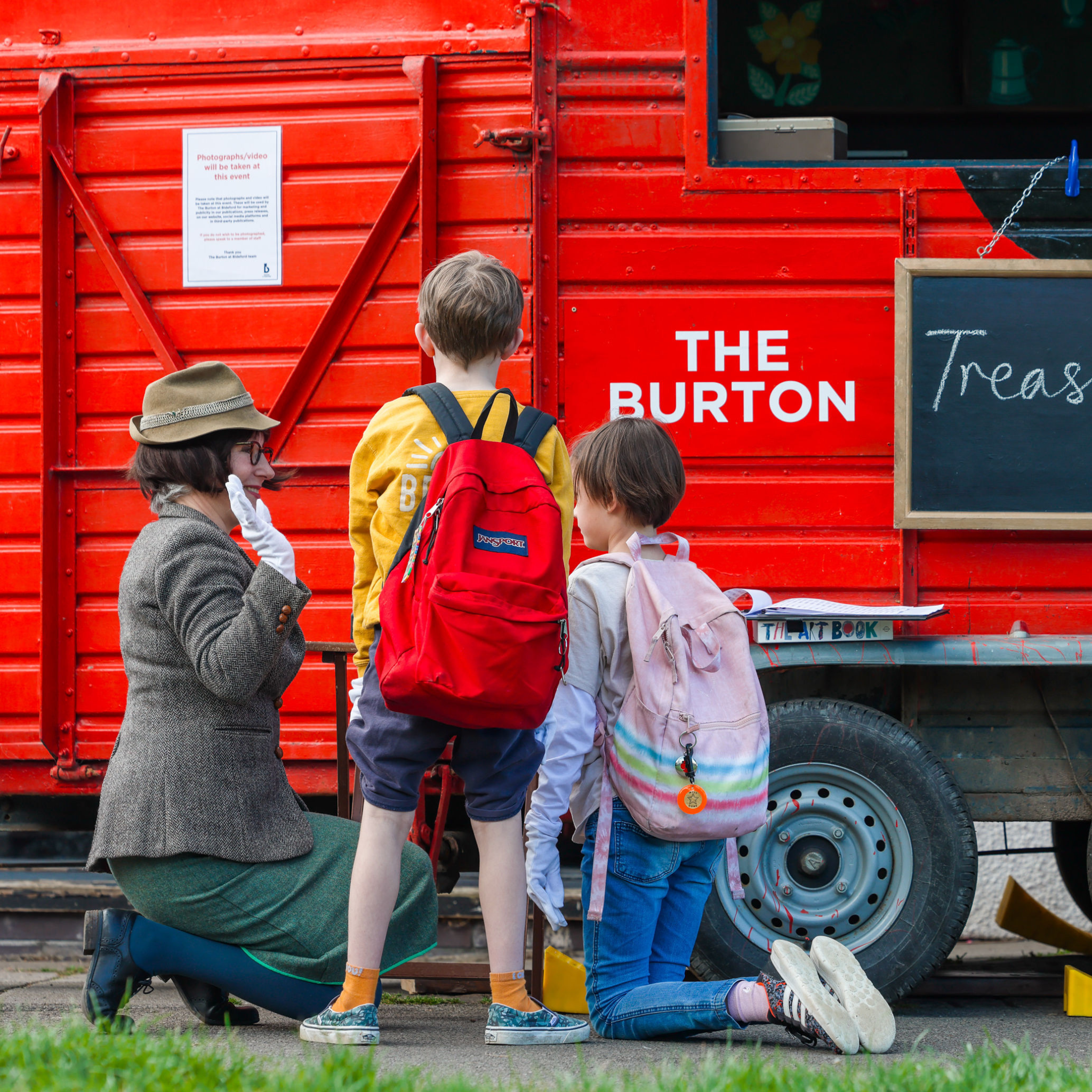 We're Hiring: Deputy Director